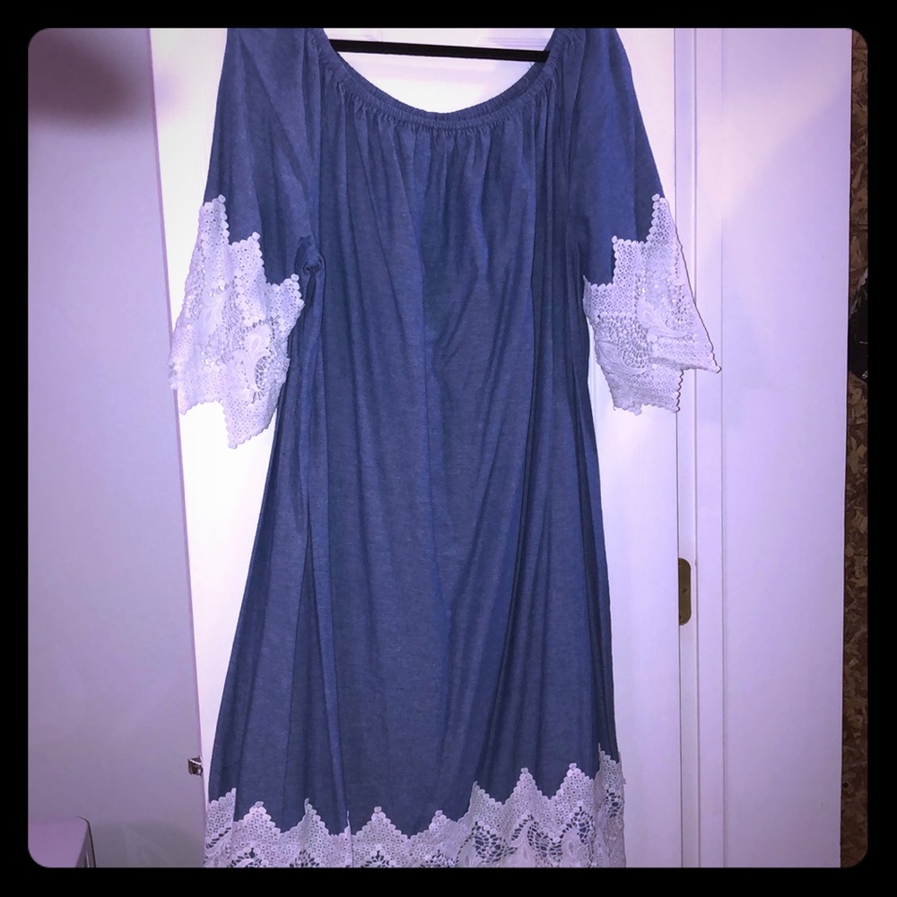 2X dress. Cotton. Flowy lacy sleeves